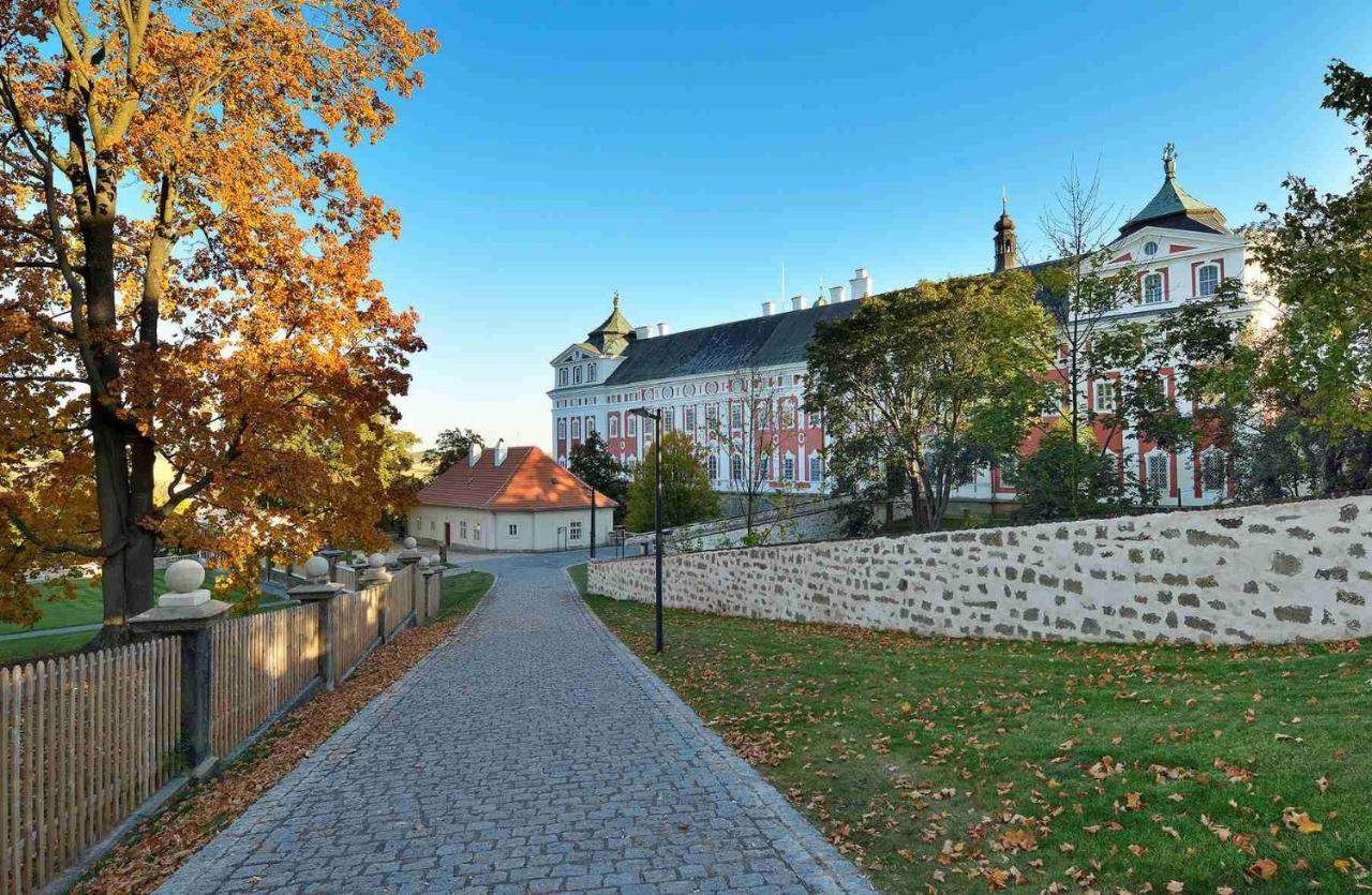 Dum Hostu Klaster Broumov Exterior foto